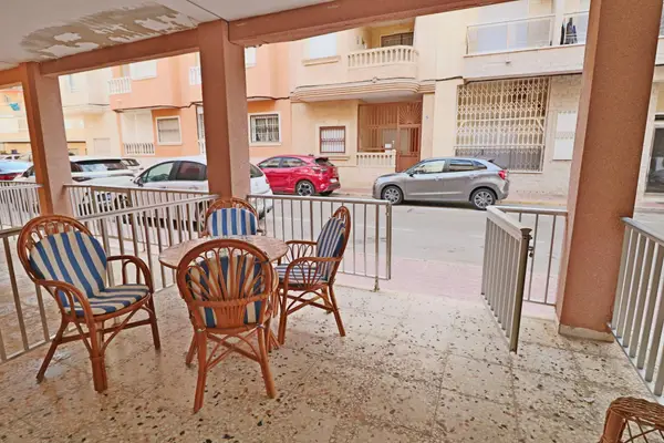 Apartment with 3 bedrooms in Torrevieja, Alicante, €168,000 — photo 4