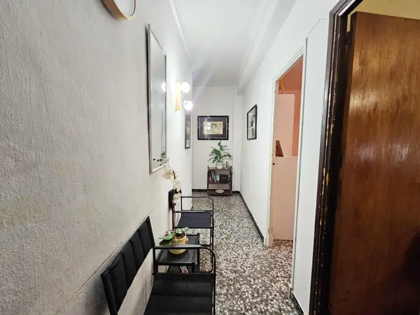 Commercial with 7 bedrooms in Torrevieja, Alicante, €529,900 — photo 2
