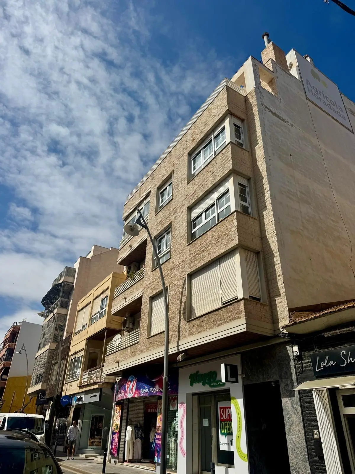 Apartment with 5 bedrooms in Torrevieja, Alicante, €255,000