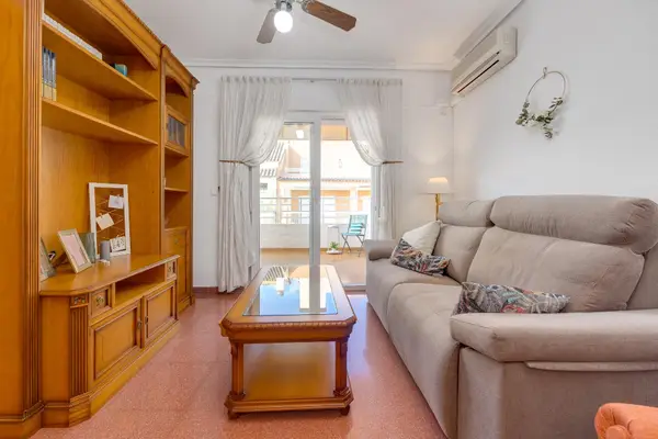 Penthouse with 2 bedrooms in Torrevieja, Alicante, €199,900 — photo 2