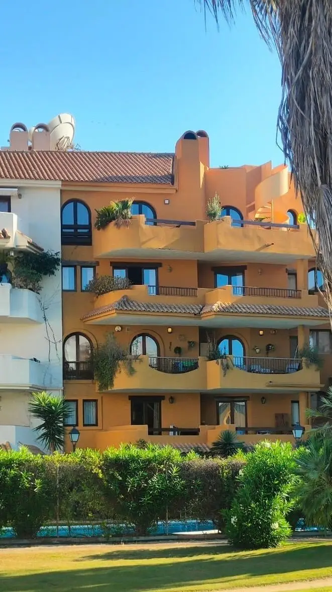 Apartment with 2 bedrooms in Torrevieja, Alicante, €379,000