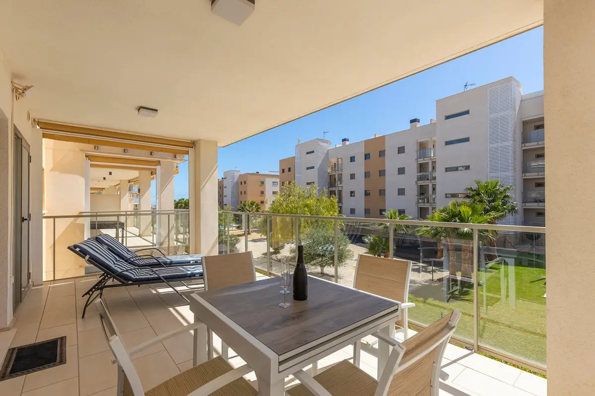 Apartment with 2 bedrooms in Orihuela Costa, Alicante, €275,000