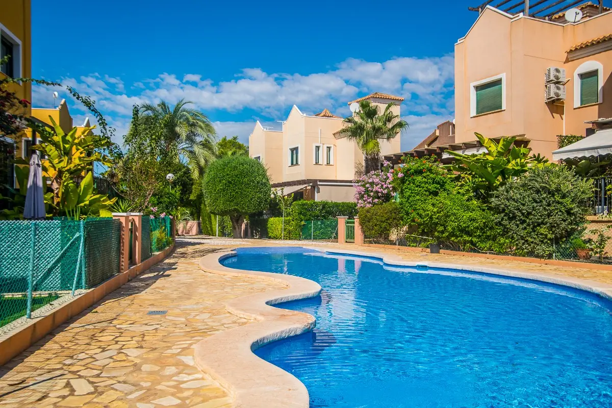 Villa with 4 bedrooms in Torrevieja, Alicante, €310,000