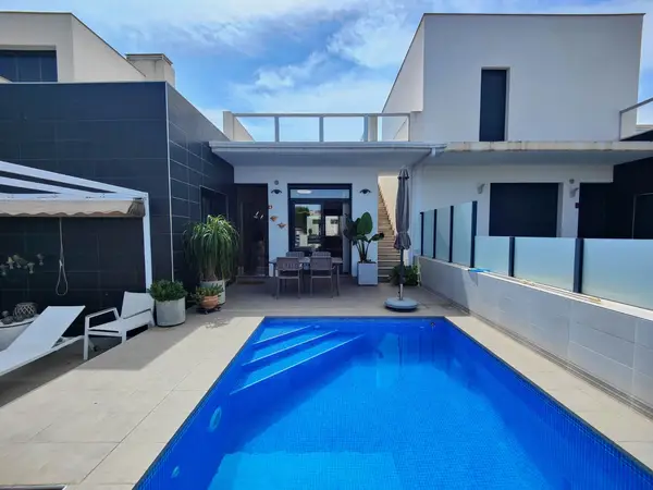 Villa with 2 bedrooms in Formentera del Segura, Alicante, €285,000 — photo 2