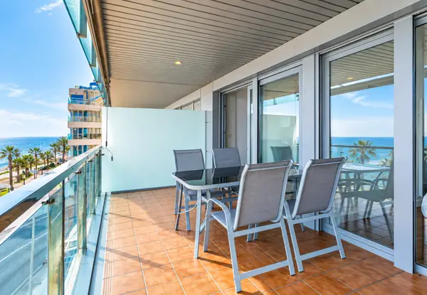 Apartment with 3 bedrooms in Torrevieja, Alicante, €459,000 — photo 2