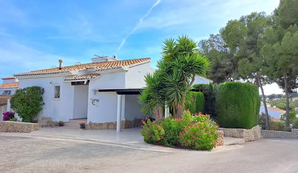 Townhouse with 2 bedrooms in Moraira, Alicante, €465,000 — photo 2