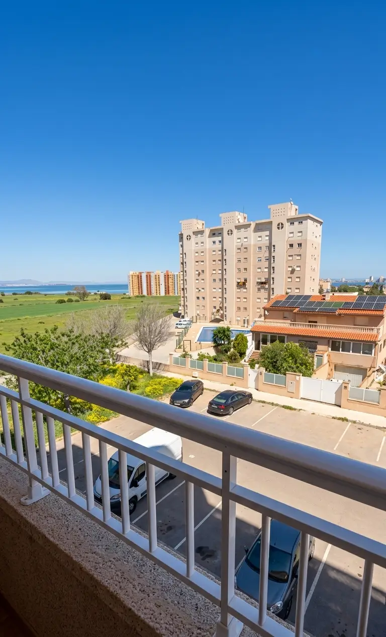 Apartment with 2 bedrooms in Cartagena, Murcia, €135,000