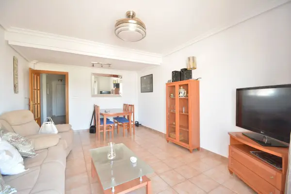 Townhouse with 2 bedrooms in Guardamar del Segura, Alicante, €205,000 — photo 2