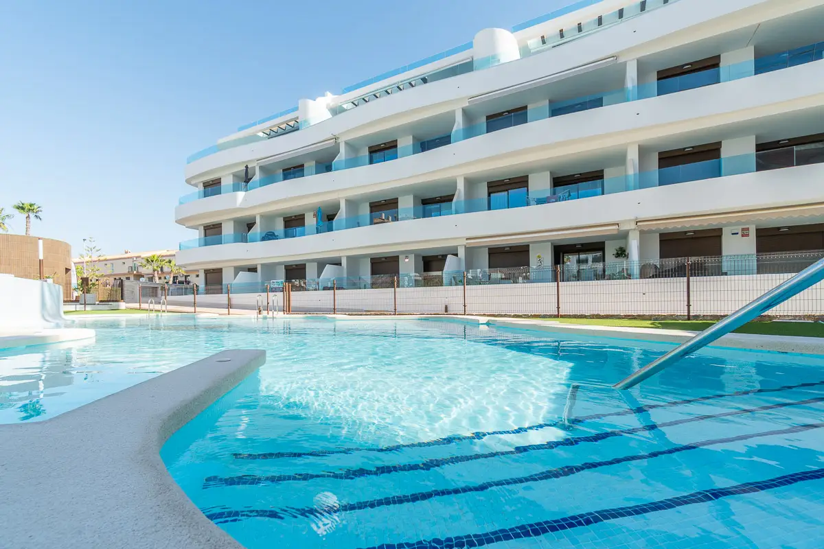 Apartment with 2 bedrooms in Orihuela Costa, Alicante, €325,000