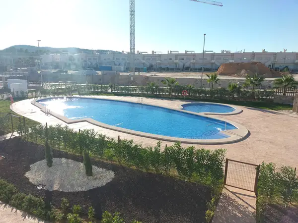Bungalow with 2 bedrooms in Orihuela Costa, Alicante, €269,900 — photo 2