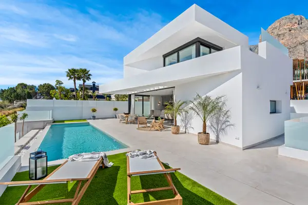 Detached with 3 bedrooms in Polop, Alicante, €755,000 — photo 3