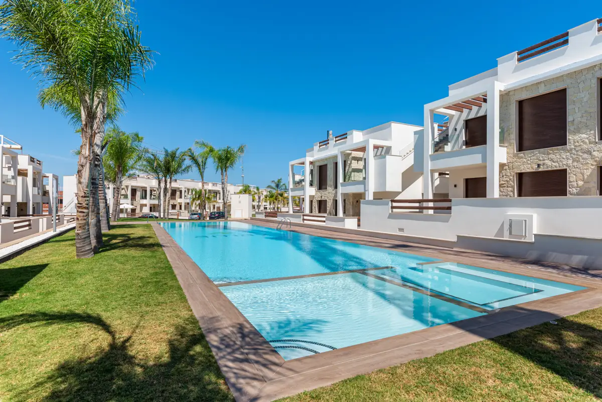 Bungalow with 3 bedrooms in Torrevieja, Alicante, €310,000