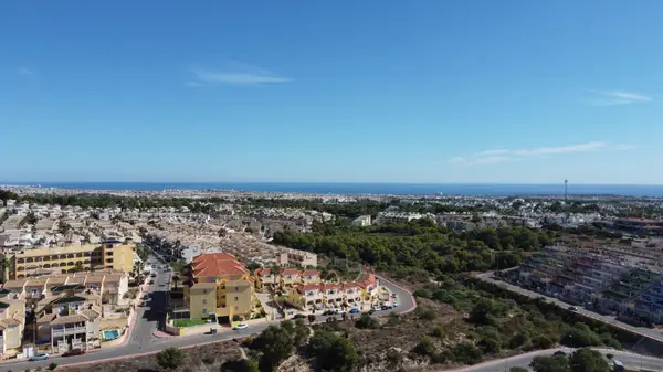 Apartment with 2 bedrooms in Orihuela, Alicante, €255,000 — photo 4