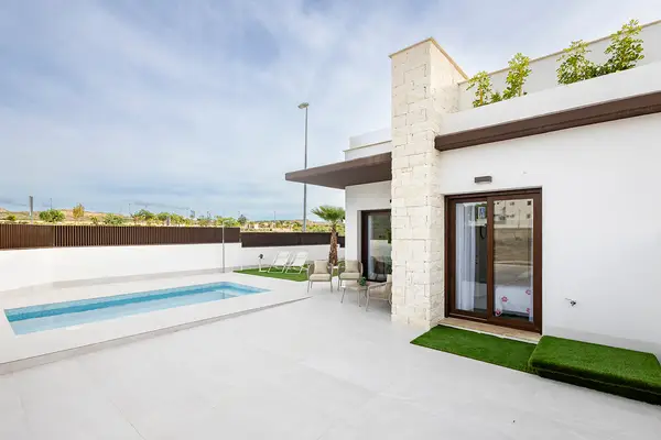 Townhouse with 2 bedrooms in Orihuela Costa, Alicante, €351,000 — photo 2