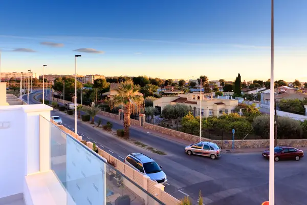 Townhouse with 4 bedrooms in Pilar de la Horadada, Alicante, €369,900 — photo 3