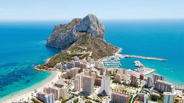 Apartment with 3 bedrooms in Calpe, Alicante, €650,000 — photo 2