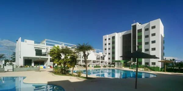 Bungalow with 2 bedrooms in Mil Palmeras, Alicante, €349,000 — photo 2