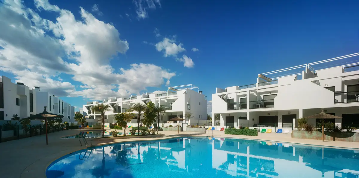 Bungalow with 2 bedrooms in Mil Palmeras, Alicante, €349,000