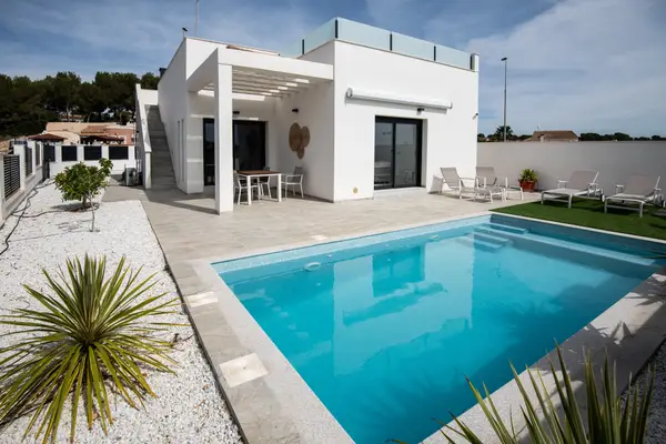 Detached with 2 bedrooms in Pinar de Campoverde, Alicante, €422,500 — photo 4