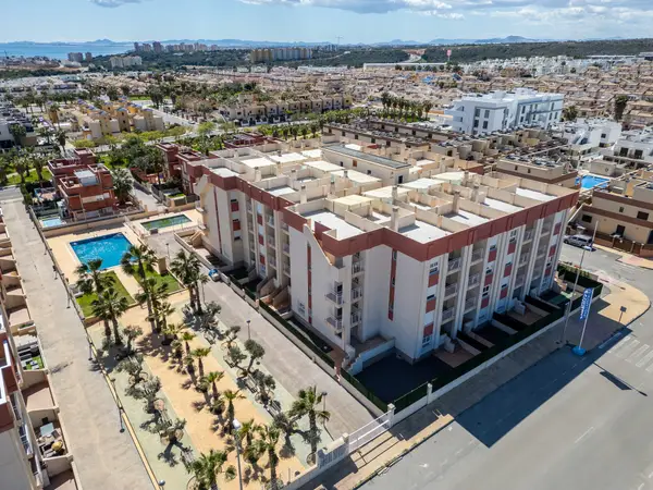Apartment with 2 bedrooms in Orihuela Costa, Alicante, €180,500 — photo 4