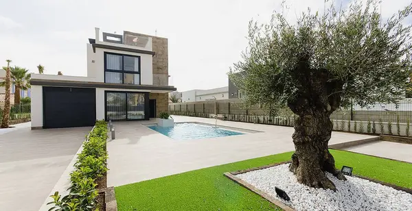 Villa with 4 bedrooms in Dehesa de Campoamor, Alicante, €995,000 — photo 2