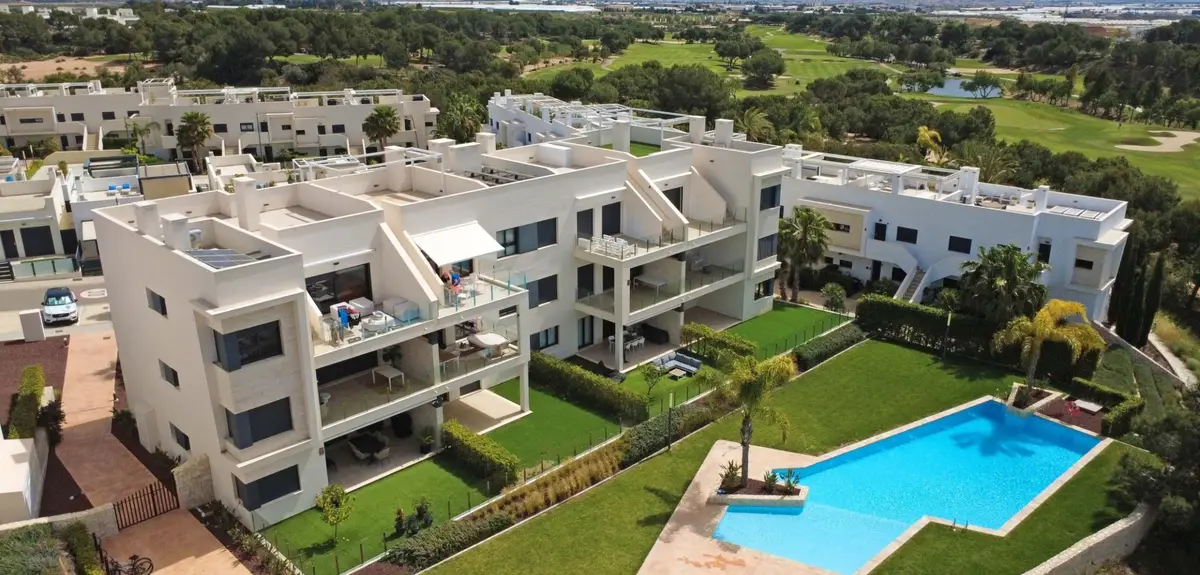 Apartment with 2 bedrooms in Pilar de la Horadada, Alicante, €329,000