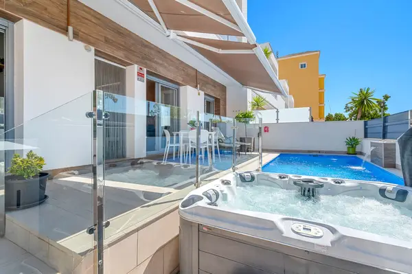 Townhouse with 3 bedrooms in Formentera del Segura, Alicante, €329,000 — photo 2