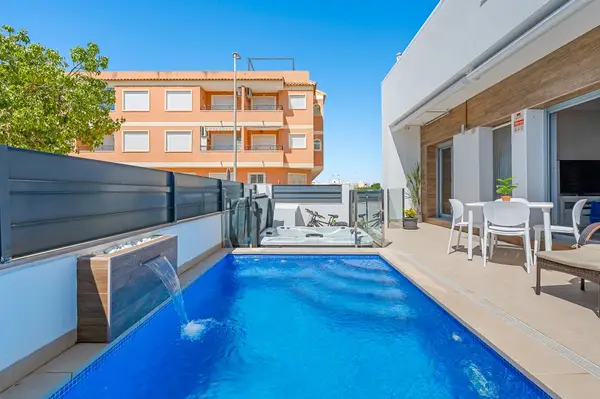 Townhouse with 3 bedrooms in Formentera del Segura, Alicante, €329,000 — photo 4
