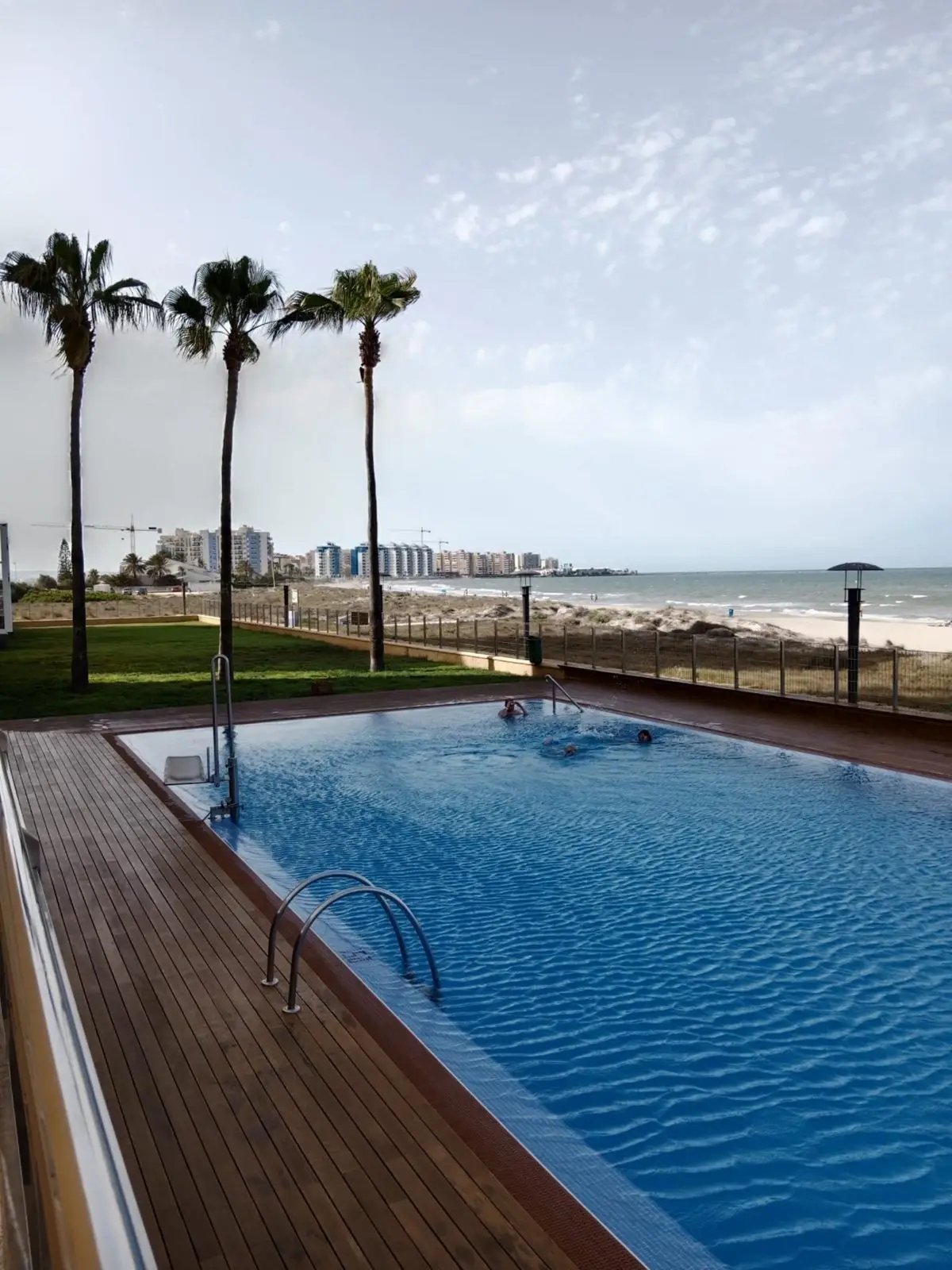 Apartment with 2 bedrooms in La Manga, Murcia, €225,000