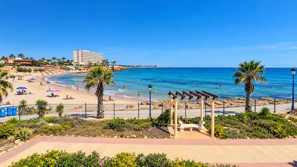 Apartment with 3 bedrooms in Orihuela Costa, Alicante, €459,000 — photo 3