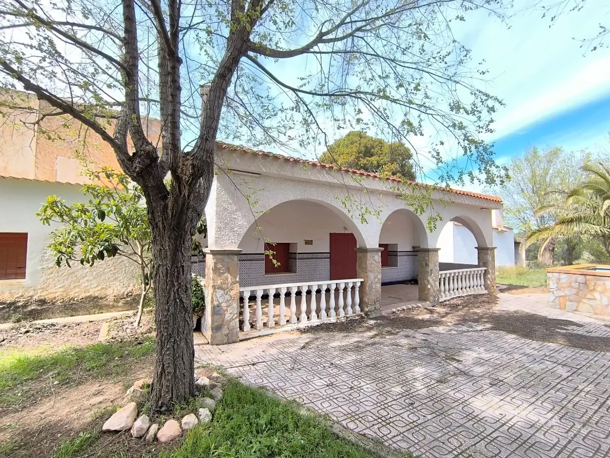 Country_house with 10 bedrooms in Yecla, Murcia, €1,280,000