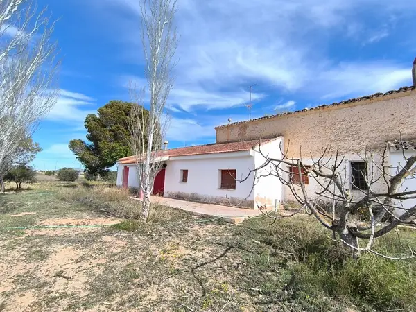 Country_house with 10 bedrooms in Yecla, Murcia, €1,280,000 — photo 2