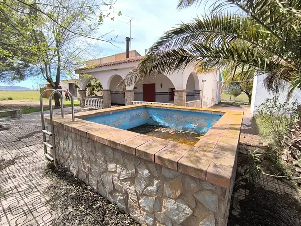 Country_house with 10 bedrooms in Yecla, Murcia, €1,000,000 — photo 4