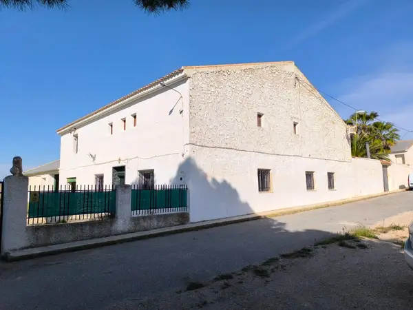 Villa with 5 bedrooms in Torre del Rico, Murcia, €369,995 — photo 2