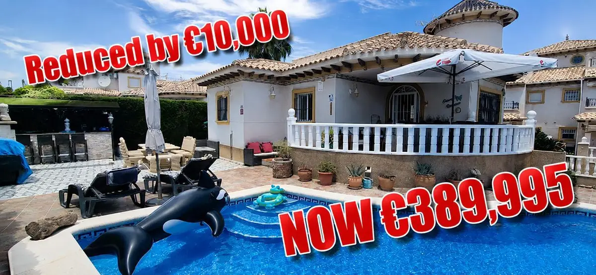 Villa with 4 bedrooms in Villamartín, Alicante, €389,995