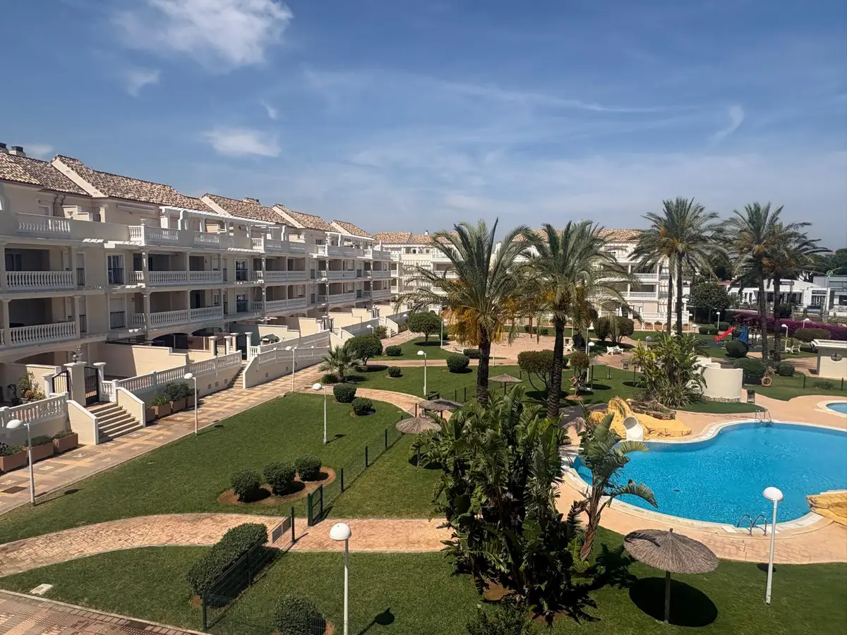 Apartment with 2 bedrooms in Dénia, Alicante, €293,000