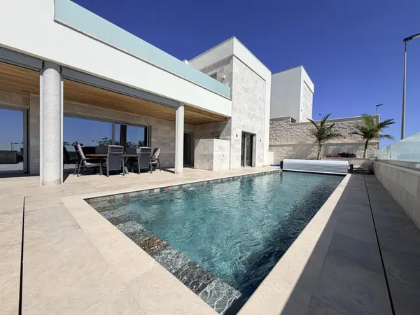 Villa with 5 bedrooms in Benijofar, Alicante, €1,750,000 — photo 2
