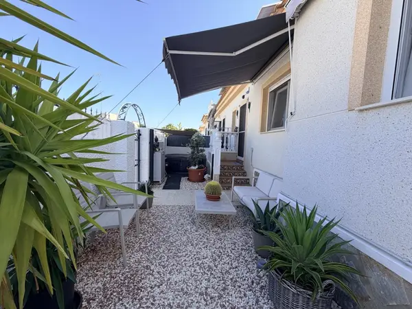 Townhouse with 3 bedrooms in Rojales, Alicante, €249,000 — photo 3