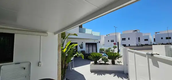 Villa with 3 bedrooms in Los Montesinos, Alicante, €420,000 — photo 4