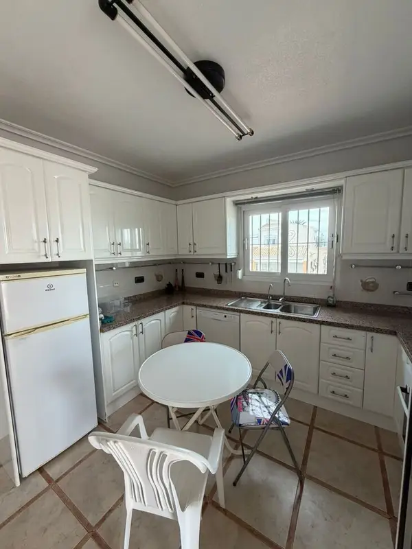 Villa with 5 bedrooms in Playa Flamenca, Alicante, €650,000 — photo 2