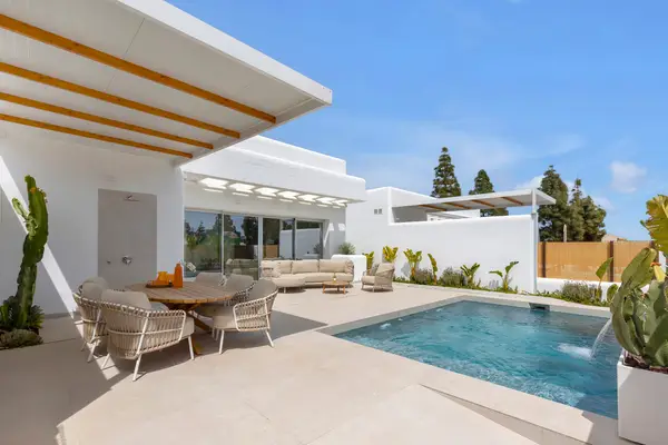 Villa with 3 bedrooms in Los Alcázares, Murcia, €539,000 — photo 2