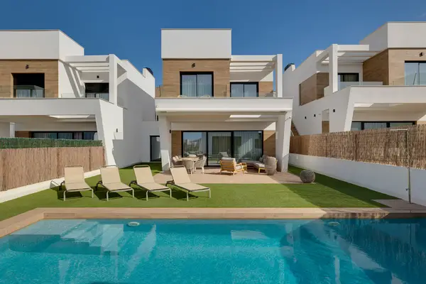 Villa with 4 bedrooms in Finestrat, Alicante, €1,090,000 — photo 4