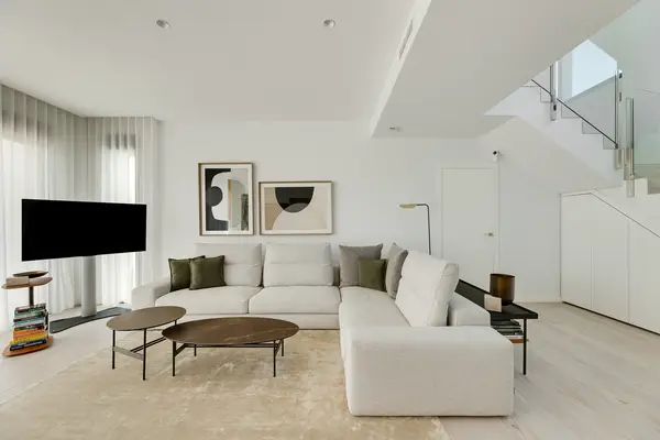 Villa with 4 bedrooms in Finestrat, Alicante, €1,090,000 — photo 2