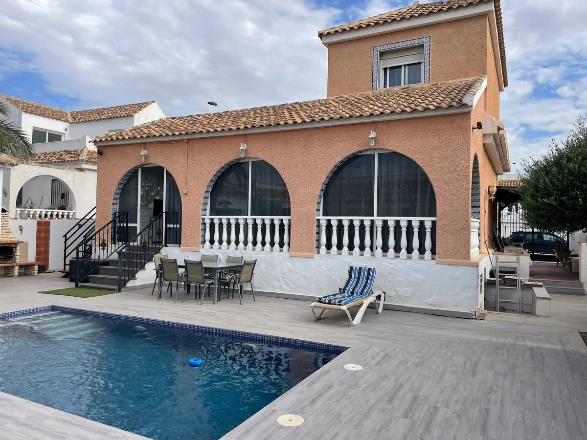 Villa with 3 bedrooms in Camposol, Murcia, €249,775