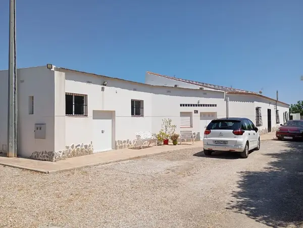 Country_house with 4 bedrooms in Daya Nueva, Alicante, €395,000 — photo 2
