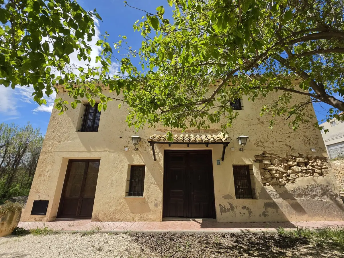 Country_house with 5 bedrooms in Monóvar/monóver, Alicante, €199,995