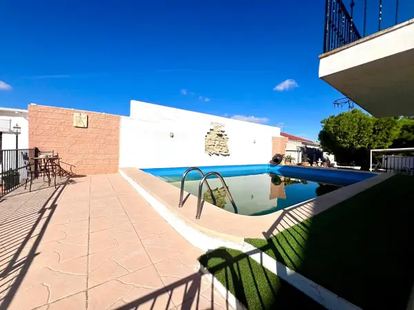 Finca with 5 bedrooms in Jumilla, Murcia, €499,995 — photo 2