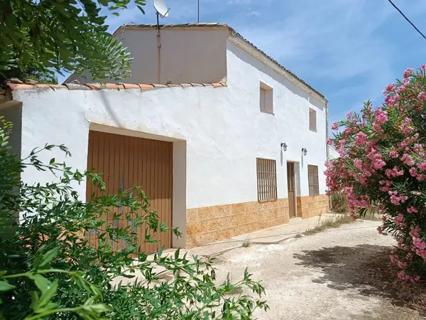 Country_house with 5 bedrooms in Yecla, Murcia, €195,000 — photo 3