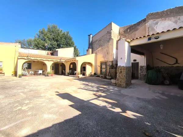 Finca with 5 bedrooms in Monóvar/monóver, Alicante, €180,000 — photo 3