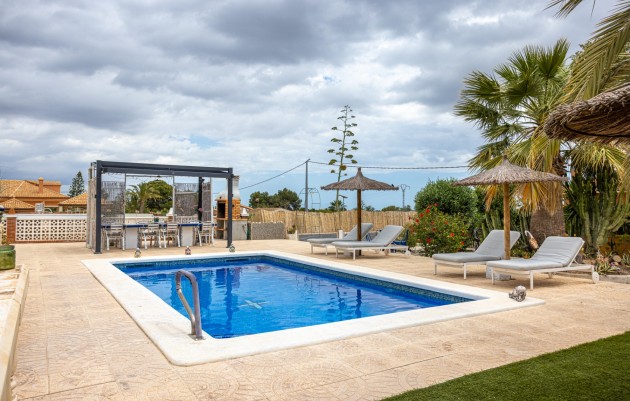 Country Property/Finca - Venta - Albatera - Albatera